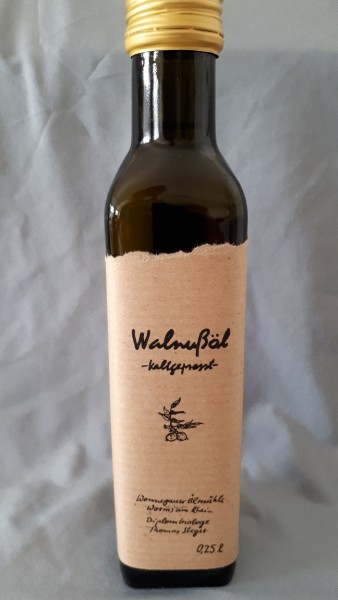 Walnussöl kaltgepresst